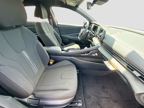 New 2026 Hyundai Elantra Sport FWD image 20