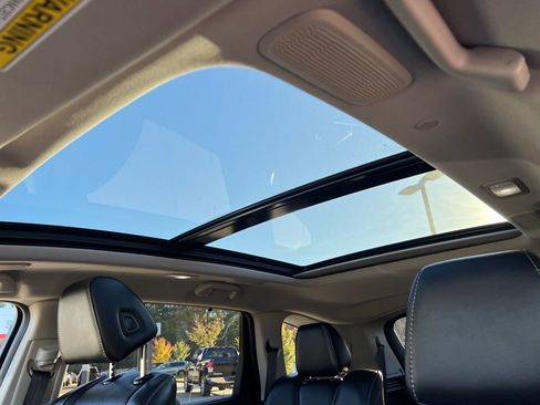 Used 2025 Acura MDX w/ Technology Package image 26