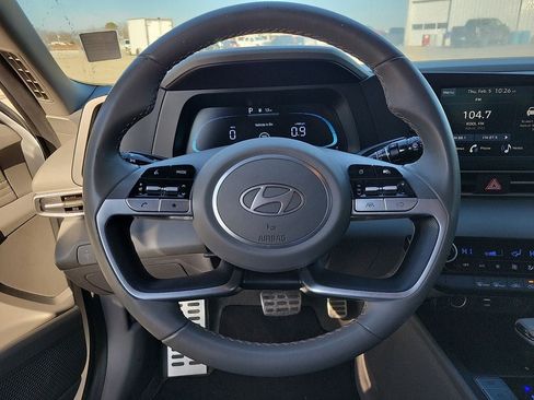 Used 2025 Hyundai Elantra Sport FWD image 19