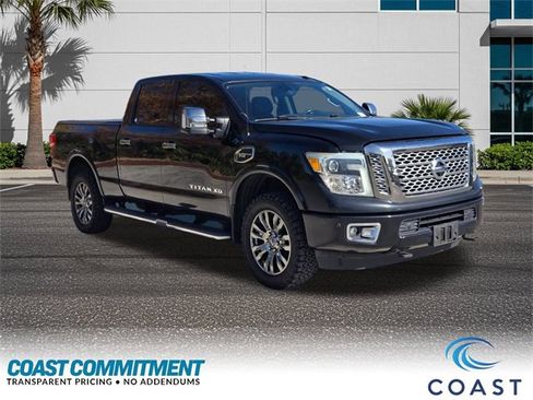 Used 2016 Nissan Titan Platinum Reserve image 3
