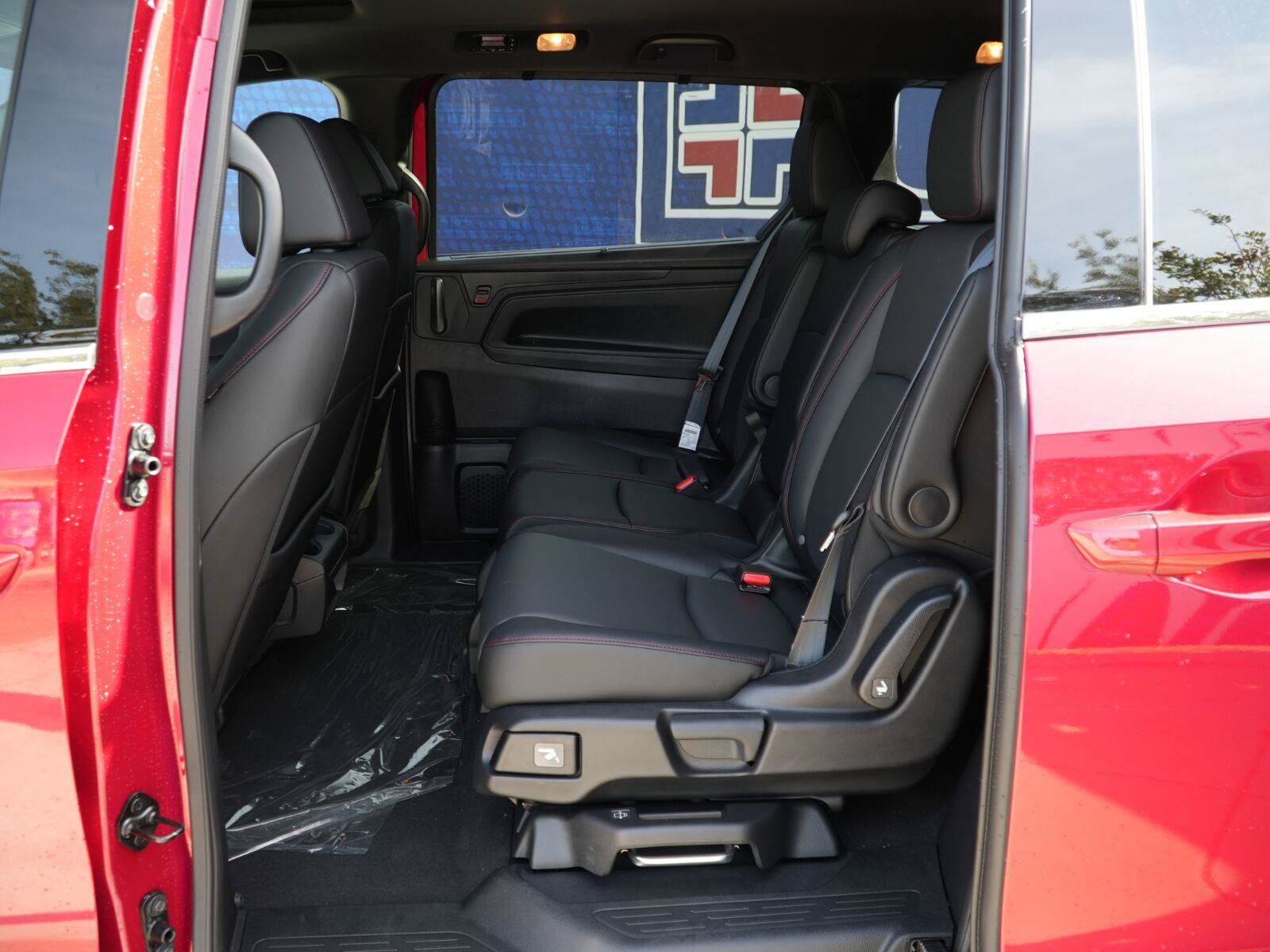 New 2026 Honda Odyssey Sport-L image 18