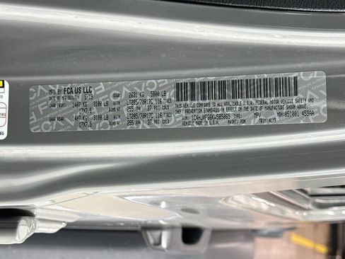 Used 2019 Jeep Wrangler Unlimited Rubicon AWD/4WD image 32