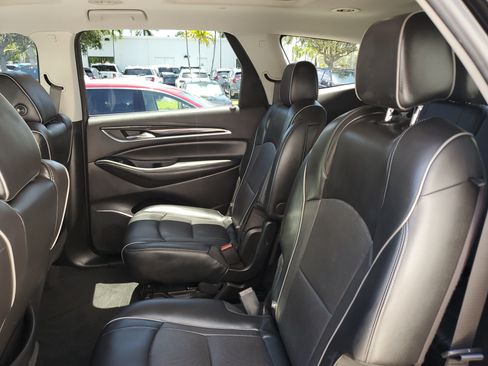 Used 2019 Buick Enclave Avenir w/ Avenir Technology Package FWD image 12