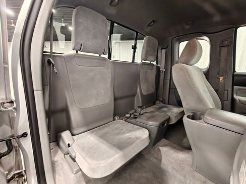 Used 2011 Toyota Tacoma 4x4 Access Cab w/ SR5 Pkg #2 image 25