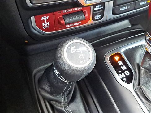 Used 2024 Jeep Gladiator Rubicon w/ Safety Group image 16