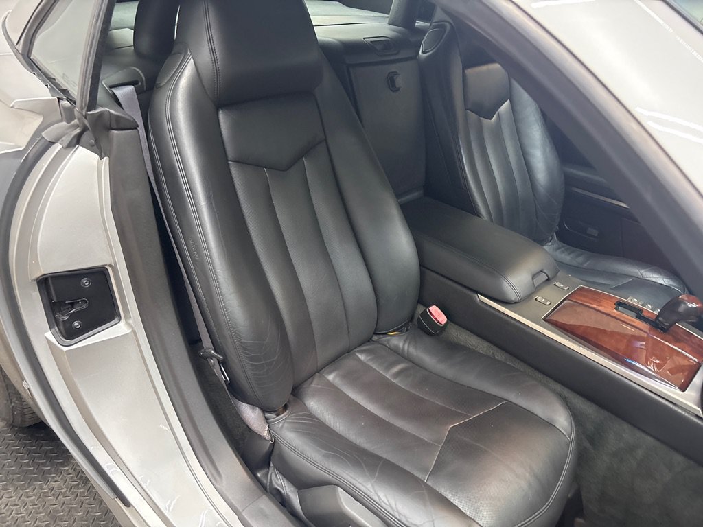 Used 2006 Cadillac XLR RWD image 36