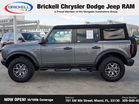 Used 2024 Ford Bronco Badlands image 8