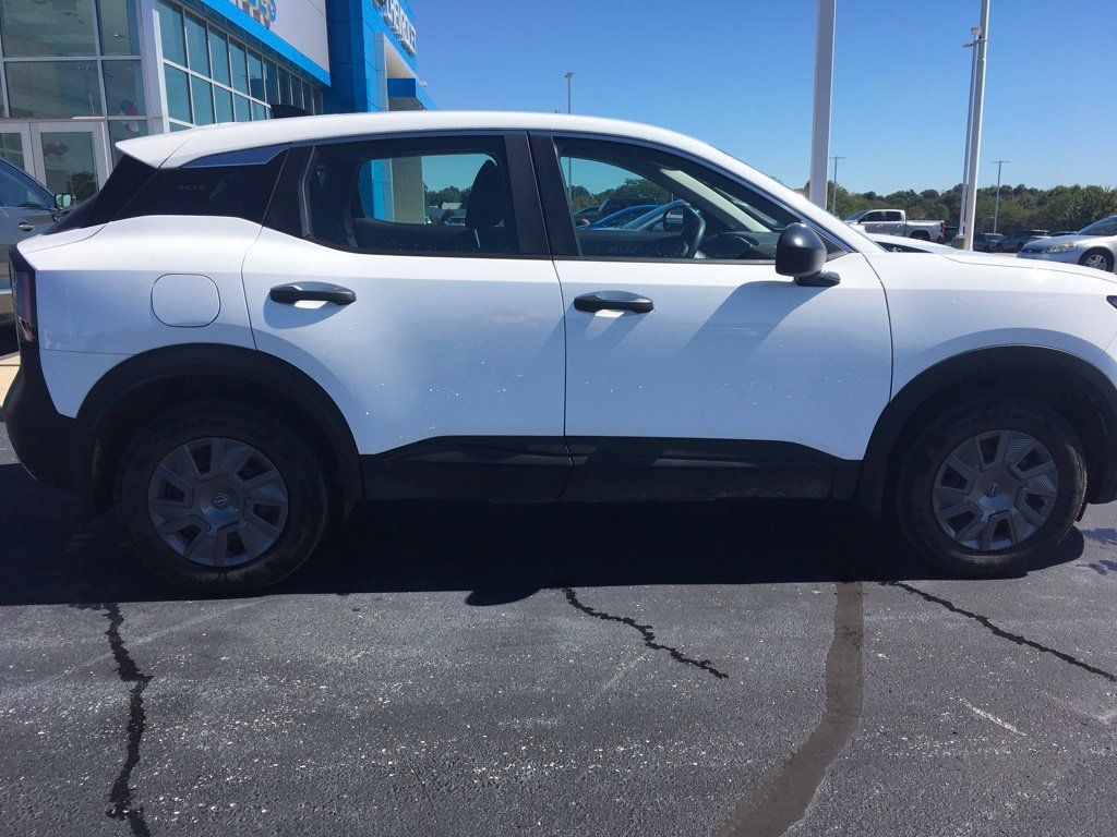Used 2026 Nissan Kicks S FWD image 3
