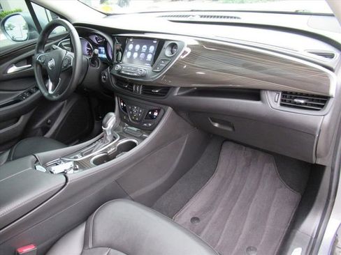 Used 2020 Buick Envision Essence image 10