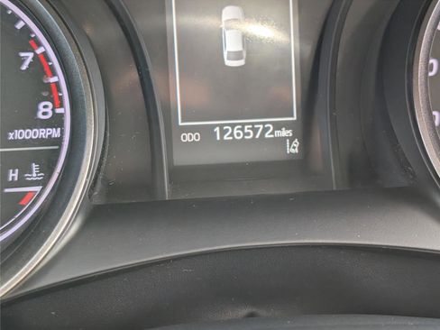Used 2021 Toyota Camry SE FWD image 20