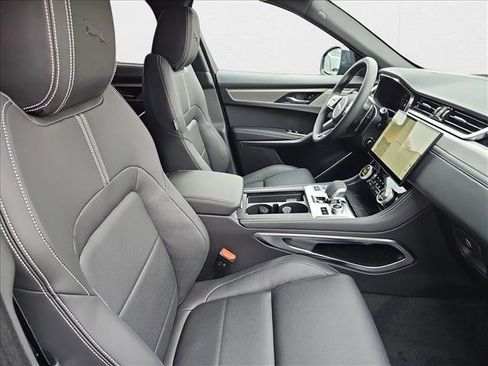 New 2026 Jaguar F-PACE R-Dynamic S image 7