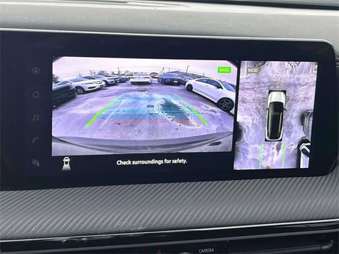 Used 2025 Nissan Kicks SR w/ SR Premium Package image 32