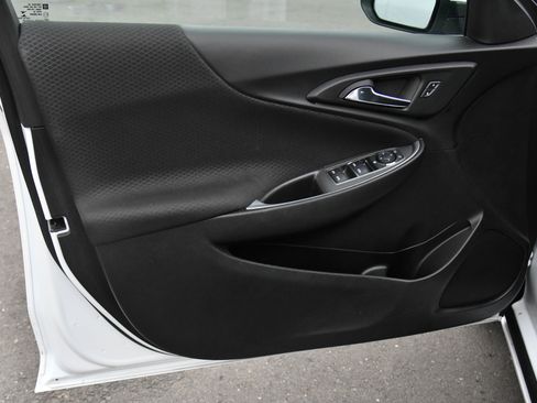 Used 2024 Chevrolet Malibu LT image 13