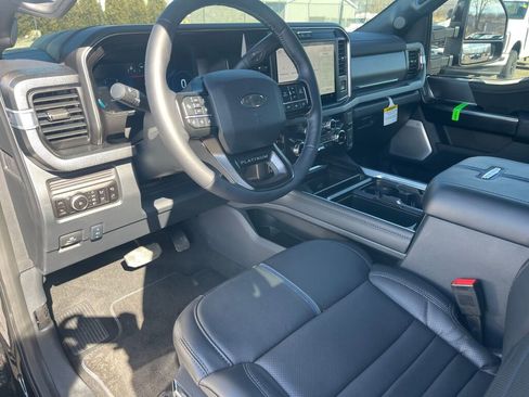 Used 2026 Ford F350 Platinum w/ Tremor Off-Road Package image 5