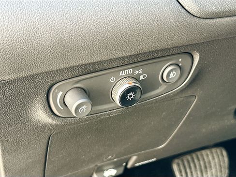 Used 2023 Buick Encore GX Select w/ Sport Touring Package image 16