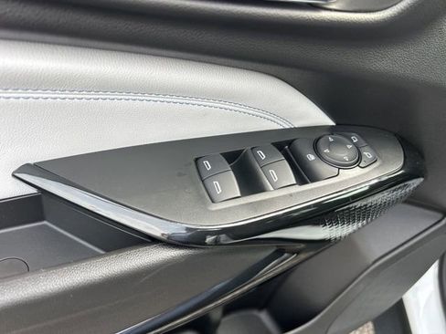 New 2026 Chevrolet Trax LT w/ Sunroof Package image 13