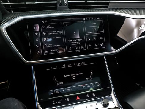 Used 2024 Audi RS 7 Performance w/ Black Optic Package image 20