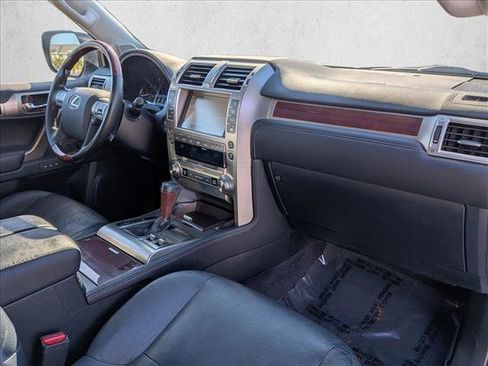 Used 2016 Lexus GX 460 image 21