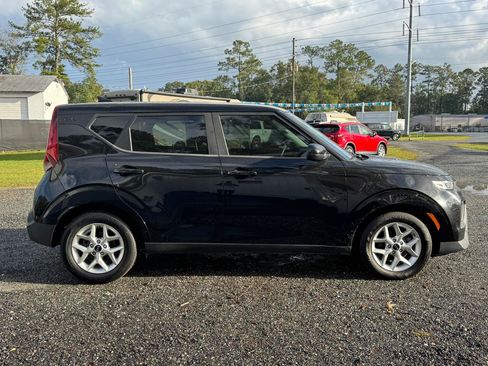 Used 2020 Kia Soul S FWD image 4