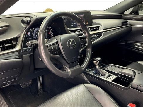 Used 2021 Lexus ES 300h w/ Premium Package image 14