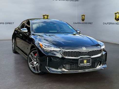 Used 2023 Kia Stinger GT2 image 3