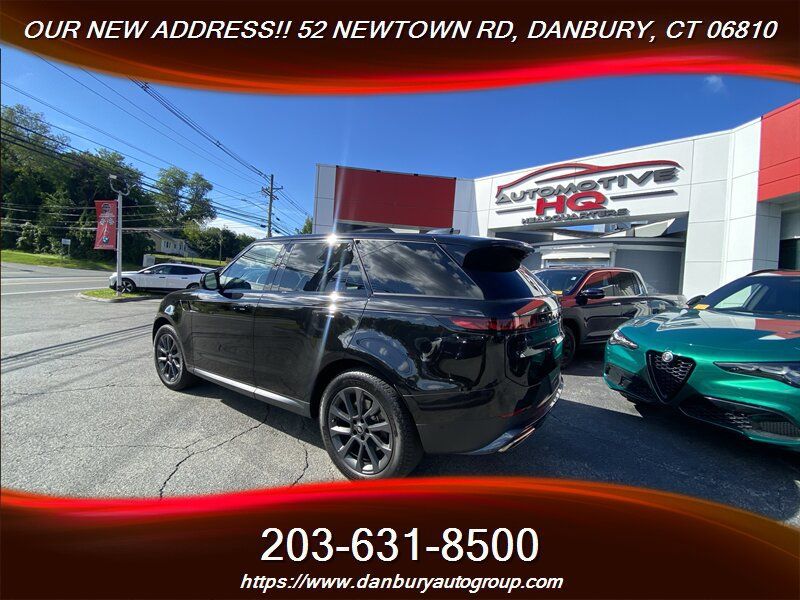 Used 2024 Land Rover Range Rover Sport SE AWD/4WD image 7