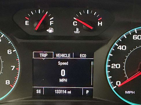 Used 2019 Chevrolet Traverse LT image 16