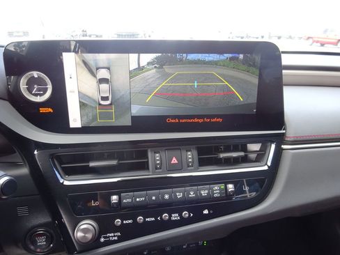 Used 2023 Lexus ES 350 F Sport w/ Accessory Package (Z1) FWD image 28
