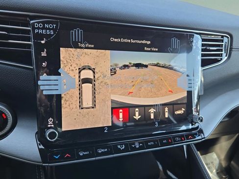 New 2026 Jeep Grand Wagoneer L 4WD image 34