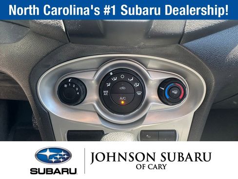 Used 2017 Ford Fiesta SE FWD image 16