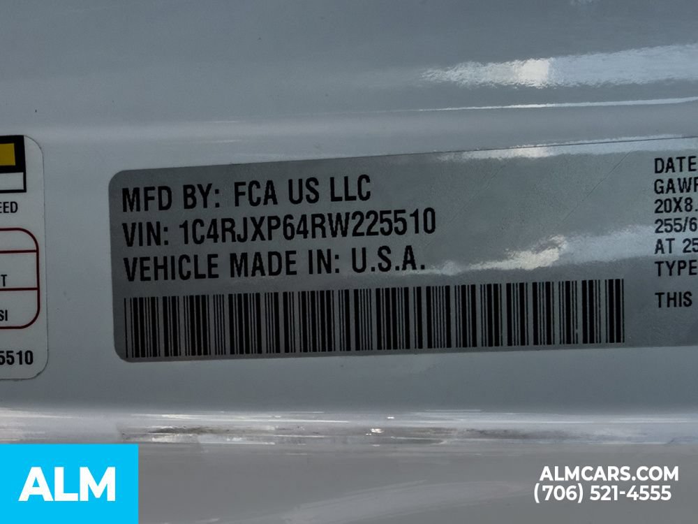 Used 2024 Jeep Wrangler Unlimited Sahara AWD/4WD image 31