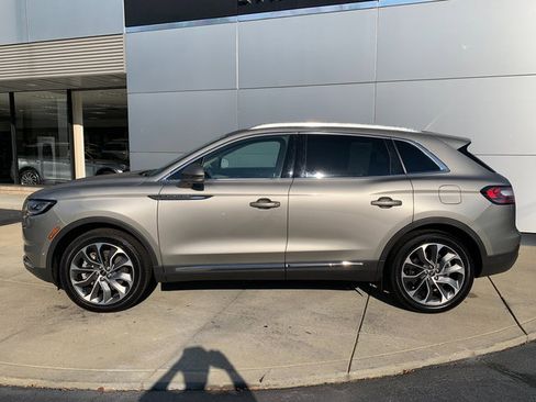 Certified 2023 Lincoln Nautilus Reserve w/ Equipment Group 201A AWD/4WD image 2