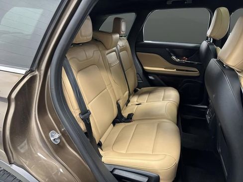 Used 2022 Lincoln Corsair Reserve w/ Elements Package image 34