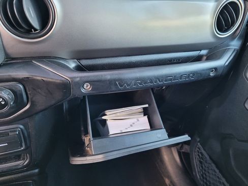 Used 2020 Jeep Wrangler Unlimited Sport S image 20