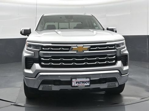 Used 2022 Chevrolet Silverado 1500 LTZ w/ Technology Package AWD/4WD image 36