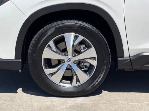 Used 2023 Subaru Ascent Premium w/ Convenience Package AWD/4WD image 26