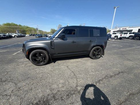 Used 2024 Land Rover Defender 110 Carpathian Edition image 2