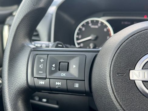 Certified 2024 Nissan Rogue SV image 10