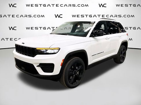 New 2025 Jeep Grand Cherokee Altitude image 1
