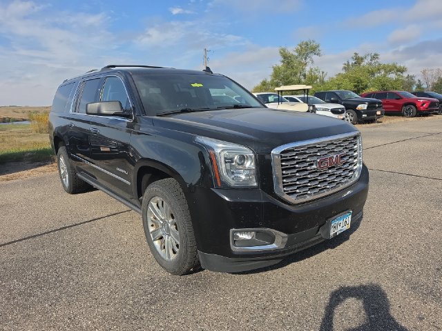 Used 2019 GMC Yukon XL Denali w/ Denali Ultimate Package AWD/4WD image 2