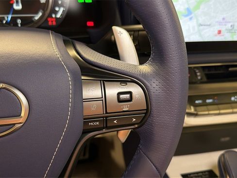 Certified 2025 Lexus LC 500 Coupe image 33