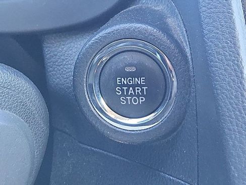 Used 2018 Subaru Forester 2.5i Touring image 23