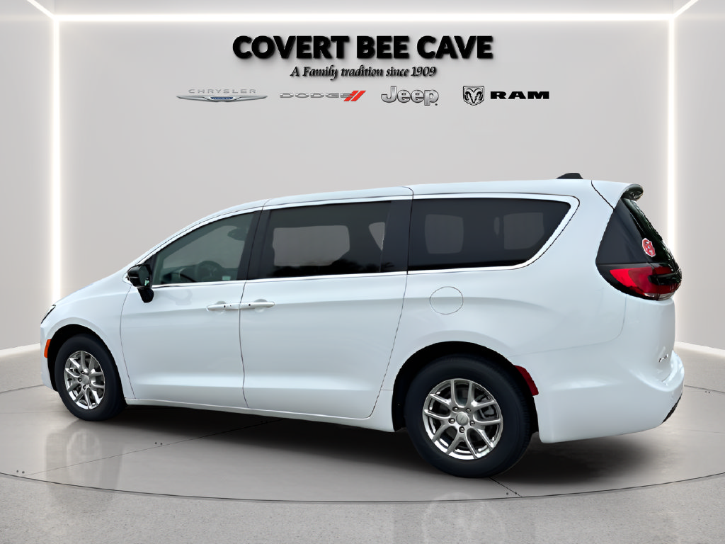 New 2027 Chrysler Pacifica Select FWD image 11