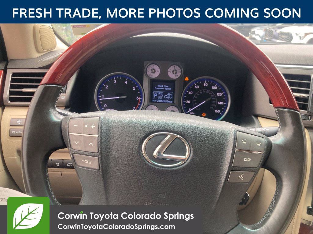 Used 2009 Lexus LX 570 4WD w/ Preferred Accessory Pkg image 15