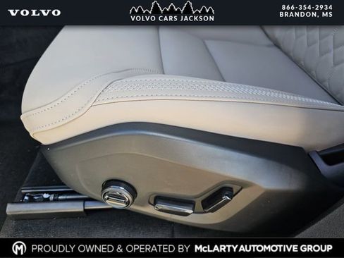 New 2026 Volvo XC90 B6 Plus w/ Protection Package Premier image 14