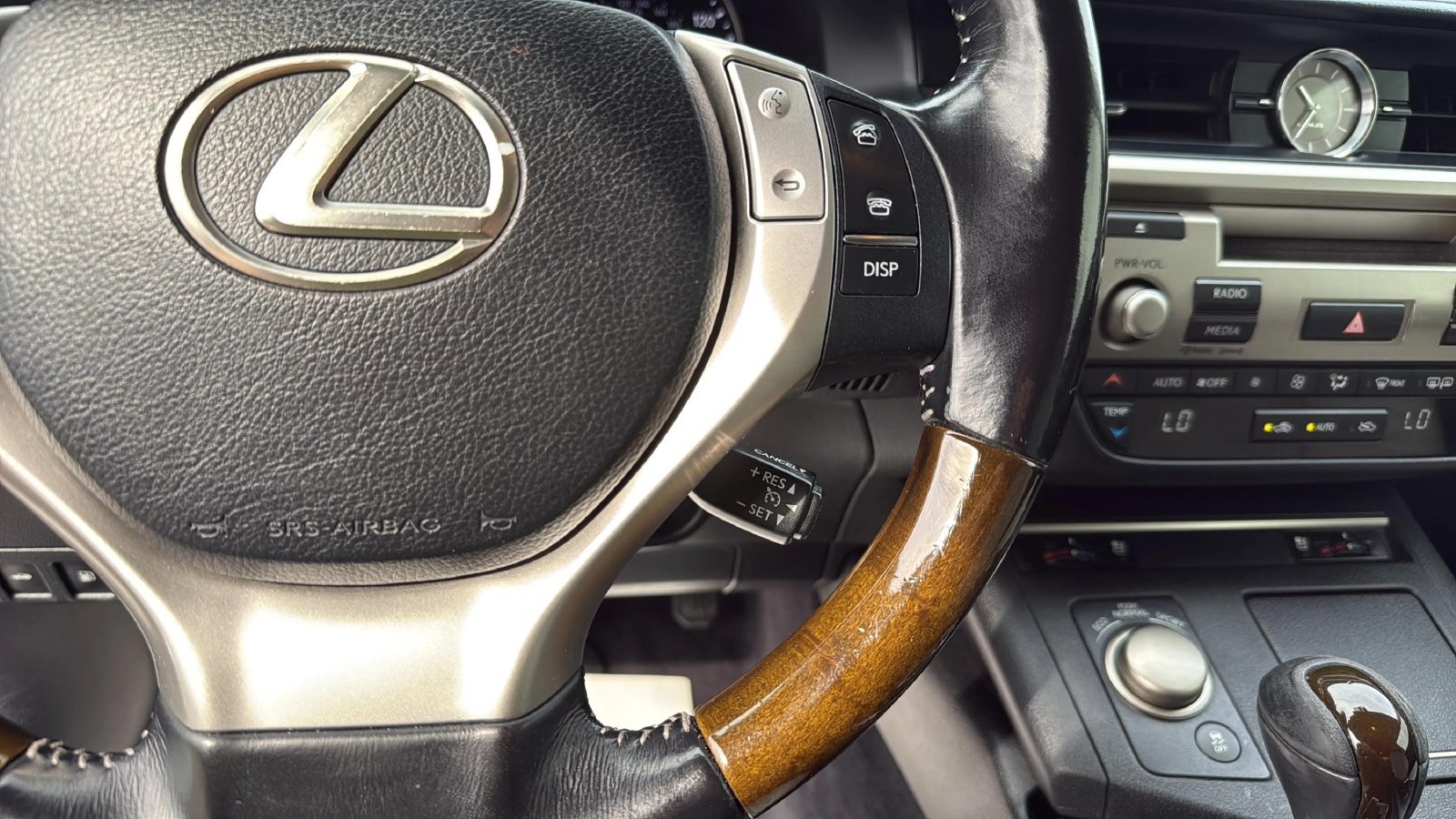 Used 2015 Lexus ES 350 w/ Premium Package FWD image 15