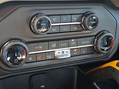 Used 2022 Ford Bronco Badlands AWD/4WD image 19