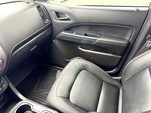 Used 2022 GMC Canyon AT4 w/ Trailering Package image 31