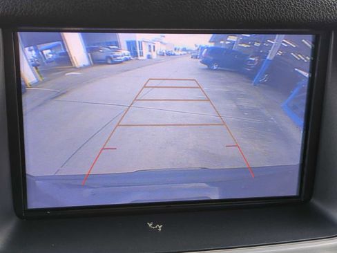 Used 2018 GMC Yukon SLT image 20