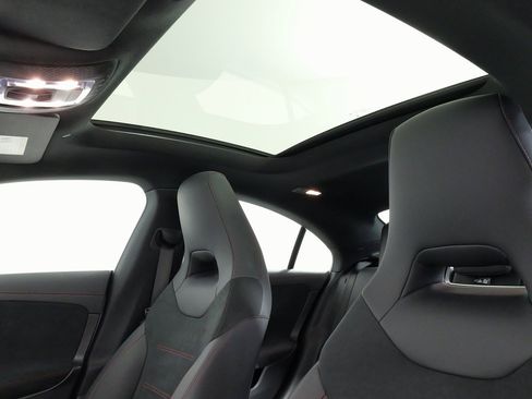 Used 2023 Mercedes-Benz CLA 250 4MATIC image 35